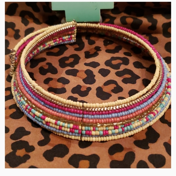 Multicolor Choker - Picture 2 of 3